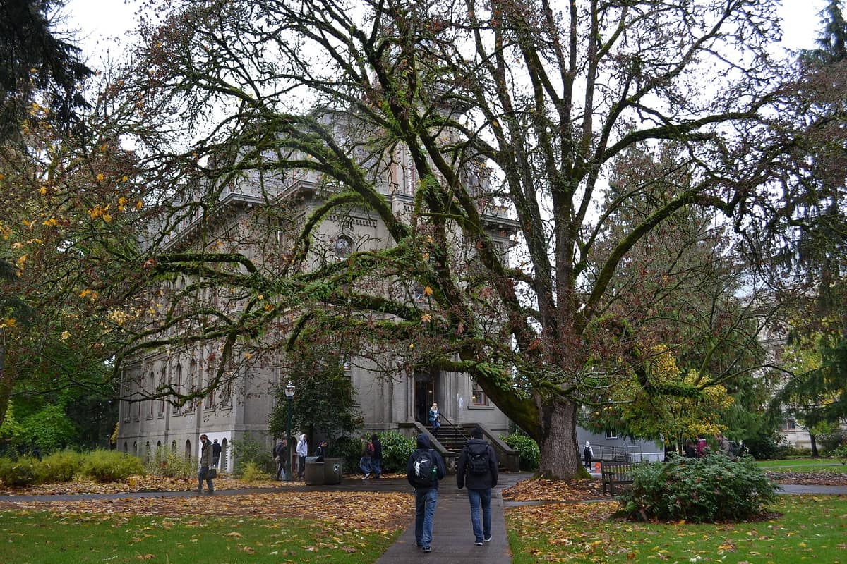 Deady Hall at the University of Oregon